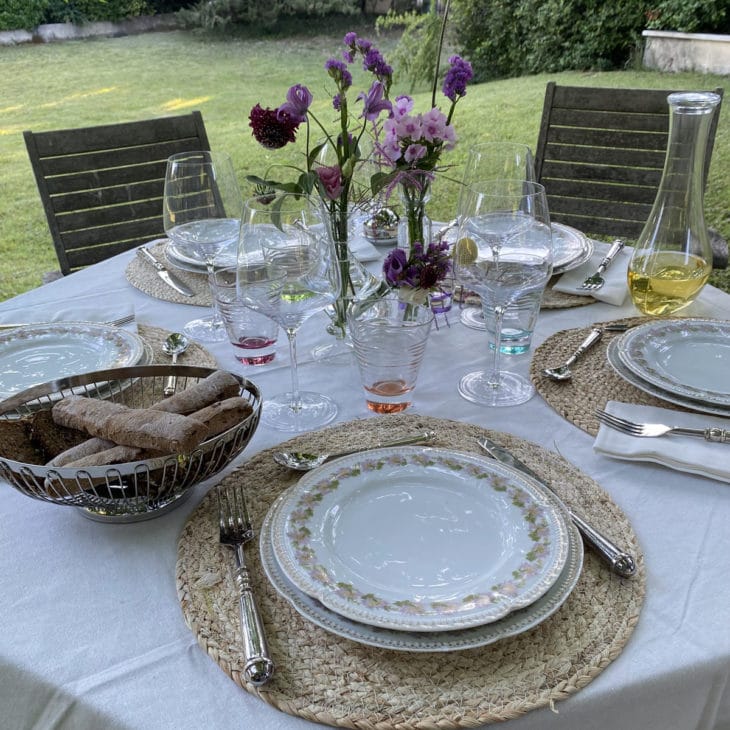 Dîner estival entre amis, La table de Vanessa Demouy