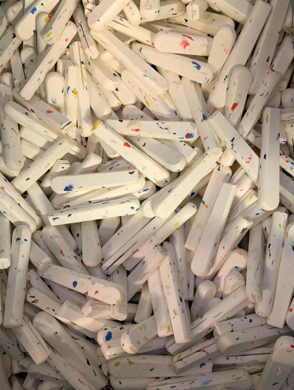 Jean Dubost - Manches de couteaux en plastique recyclé